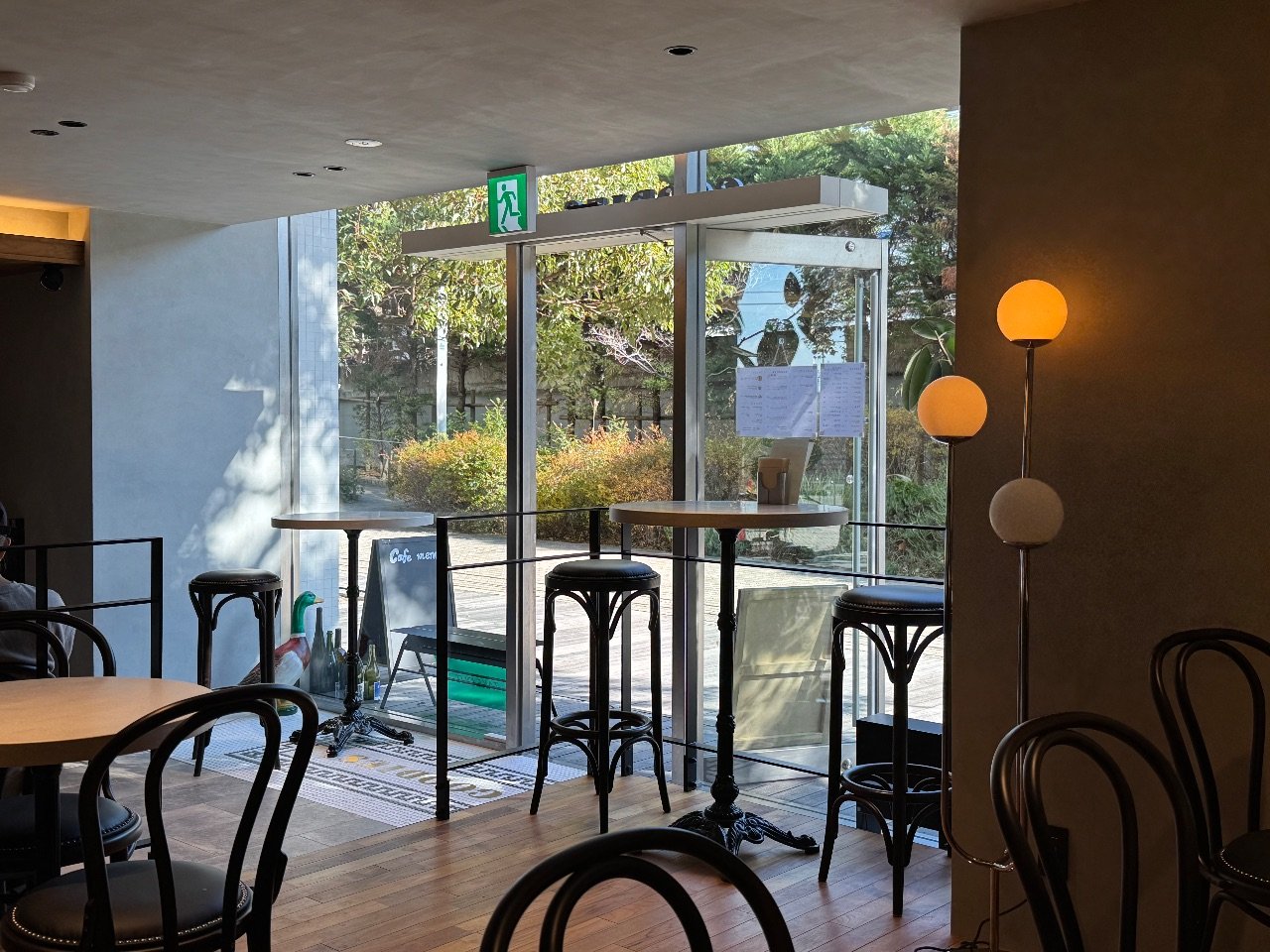 GOODIES Riverside Stand