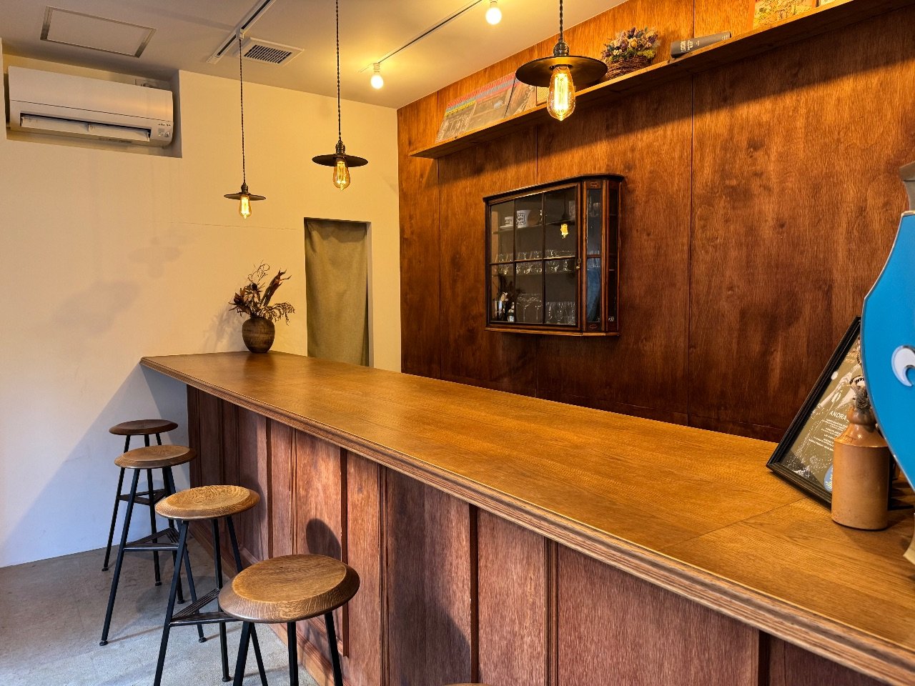 BLUEM COFFEE COUNTER