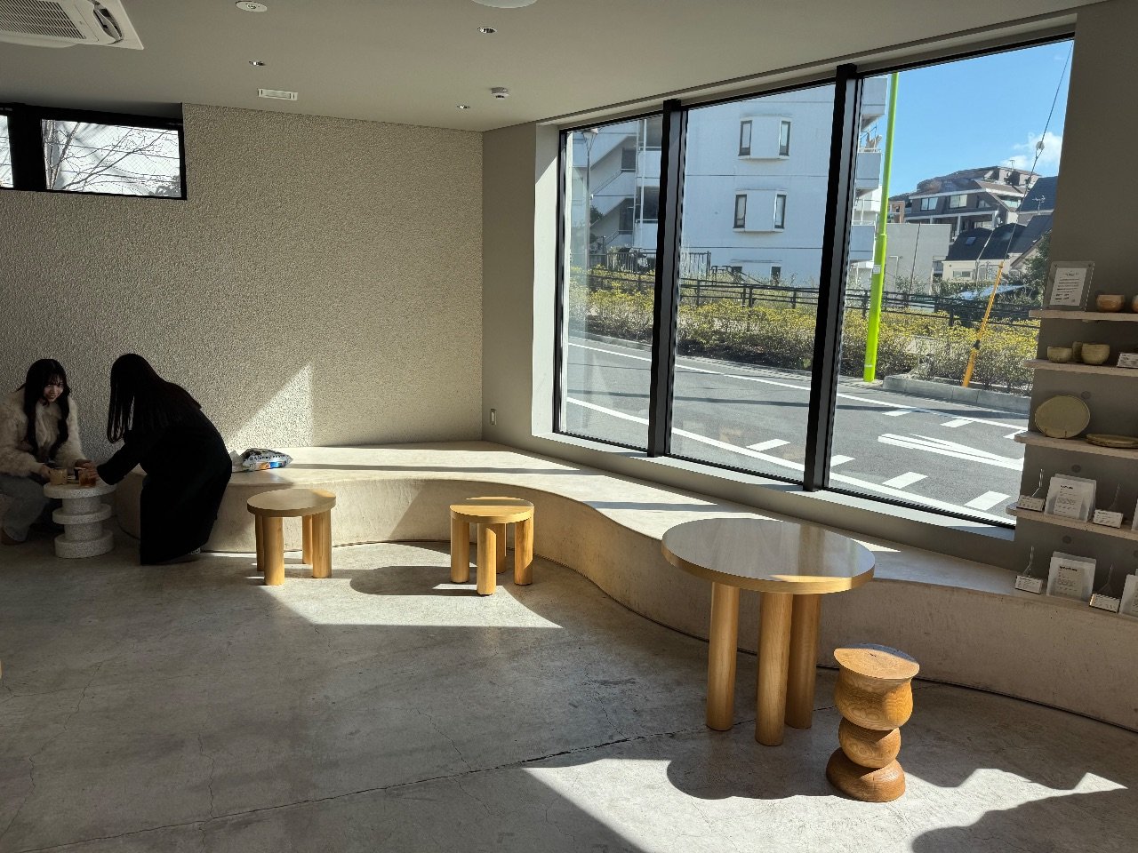 Et -THE CULTURAL COFFEEHOUSE-